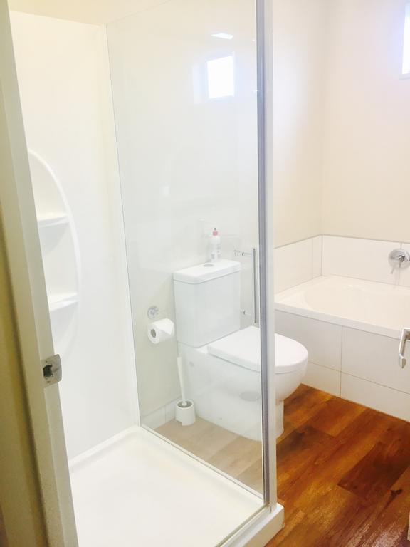 Amberley Serviced Apartments Buitenkant foto